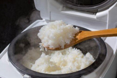 【悲報】米「僕を食べたい？水で研いで30分待って1時間炊いて10分蒸らしてねw」←コイツが主食ヅラしてる理由ｗｗｗｗｗｗｗｗｗｗ