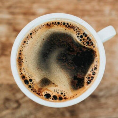 【悲報】喫茶店のブラックコーヒー（ホット）に600円払ってる人達の正体