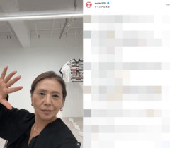「白髪混じりのキョンキョン」小泉今日子（60）　シミやシワもそのまま…すっぴんふうの自然体姿に反響「素敵な年の取り方」