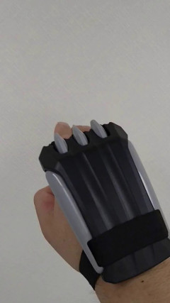 【朗報】100円ショップで武器が売られる。お前らの想像の2.3倍しっかり武器ｗｗｗｗ