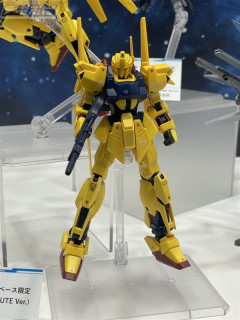 やはり百式は黄色だな
