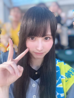 【日向坂46】虎党歓喜！高井俐香、阪神優勝でデイリースポーツど真ん中に掲載！！