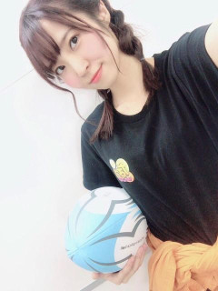【画像】声優・村上奈津実さんのパイパイ【ラブライブ！虹ヶ咲】