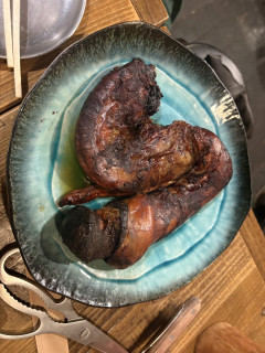 【画像】牛ちんこ馬ちんこの丸焼き。これどんな味がするんだ？