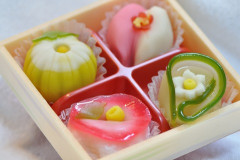 【悲報】和菓子屋、ガチで『限界』を迎えてしまう・・・・