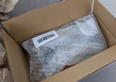 「詐欺じゃないですか？！」　Amazonで新品購入→届いた商品にグラドルが憤り…　ネットも「これはひどい」