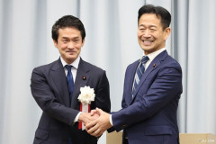 ミン怪･小川淳也　公明党大会で「支持率00ラインで二人失脚!!議員しがみつきに全力尽くす」  [10/4]