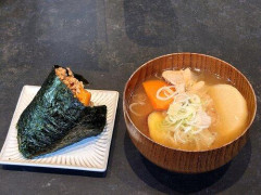 【悲報】女さん「100万円貰えるけど一週間コレだけしか食べられない挑戦やる？」ｗｗｗｗｗｗｗｗｗｗ