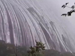 一枚岩の山肌を白い水の筋が無数に流れ落ちる、ブラジルで撮られたという雨の日の映像「インフルエンサー1万人が航空券を予約する音がする」【海外の反応】
