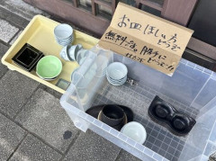 善意のラーメン屋さん「お皿欲しい方、無料なのでどうぞ」→予想外の事態に発展！「まさか◯◯が持っていかれるとは」