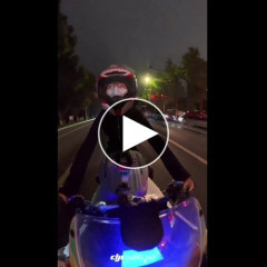【動画】女性バイカーさん、後ろのトラックに轢き殺されかけてしまうｗｗｗｗｗｗｗｗｗｗ
