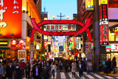 夜の超人気嬢を嫁にした。しかしなぜか親が「興信所で調べたい」とか言い出す。　 →  嫁「もしもバレたらあんたを道連れにして私もﾀﾋぬ！｣俺「！？」,,