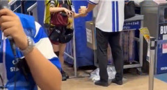 【詳細不明】ハマスタで、売り子からビールを延々と買って、捨て続けてるファンが…