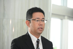 【悲報】高市様の力で初当選した新沖縄県知事さん、米兵の強盗殺人についてわざわざ上京して政府に抗議へ・・・・・・・・・