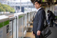 40代の独身男なんやけど最近外でお父さんとか呼ばれることあって草
