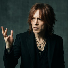 SUGIZO「このままでは日本の民主主義が破壊されてしまうかもしれない。 『国民主権』ではなく『国家主権』へと…」