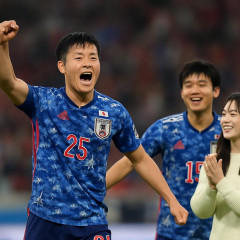新米パパ・堂安律がＶ弾！１５年ぶりキリン杯制覇！新婚・久保建英も妻・福原遥の前で先制点を演出   #サッカー |  田中碧めちゃくちゃ上手かったなーさすがプレミアMOM