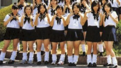 【画像あり】昭和のJKの制服姿が卑猥すぎる・・・