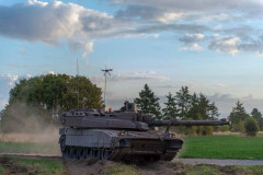 最先端技術と、仏軍第501戦車連隊所属のルクレール戦車の火力が融合！