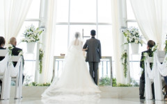 結婚式を「344日前」にキャンセルするも式場側がカップルに128万円請求 → 東京地裁が棄却するも式場側は不服として控訴