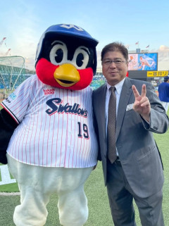 二代目つば九郎、昨年引退した原樹理説ｗｗｗｗｗｗ