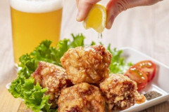 【困惑】唐揚げレモン嫌がる人って「カリカリ感なくなるから」とか言うけど、試したらなくならないぞ？イメージで言ってない？ｗｗｗｗｗｗｗｗｗｗ