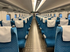 新幹線で自由席選ぶ奴なんて居るの？