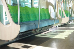 電車の中のJK「くすくす」ワイ(まさかワイを嘲笑ってるのか…？舐めやがって怒鳴りつけてやる)⇒･･････！