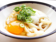 うどん屋さん「1杯500円です」冷凍うどん「5玉200円です」