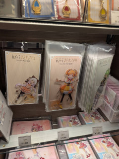 【悲報】まどマギのあのキャラのグッズ、余りまくってしまうｗｗｗｗｗｗｗｗ