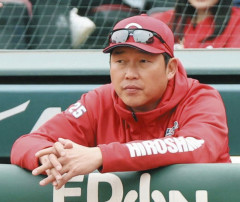 広島・新井貴浩監督(2位4位5位4位)←こいつの評価ｗｗｗｗｗｗｗｗｗ