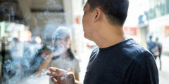 【悲報】最近歩きタバコしてる若い奴増えてるよな