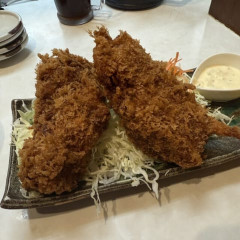 カキフライ定食←これ頼むやつ何？