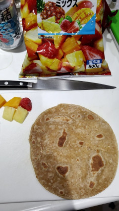 【画像】なぁ…家でこのレベルのクレープが食べられるなんて信じられるか…？
