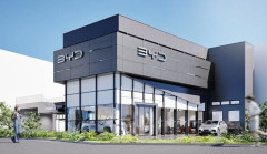 中国自動車メーカーBYD、日本国内の累計納車台数が1万台の記念式典を開催！