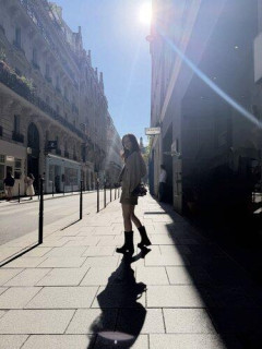 【朗報】広瀬すずさん、パリでむっちり美脚ミニスカ姿を公開「新鮮でちょーーかわいい」ｗｗｗｗｗｗｗｗｗｗ