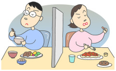 【結婚生活が疲れる】もう一年以上話していない。短いメッセージで必要なことだけ連絡している。