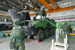 台湾陸軍第584旅団、配備されているCM-32装輪装甲車の重整備！