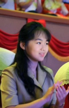 【悲報】美少女だった金正恩の娘がわずか3年で見る影もなく肥える