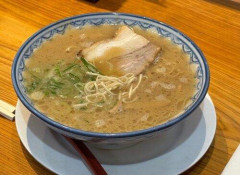 【画像】博多民さん「すまん、プロが保証する、博多来たらここのラーメン食え」ｗｗｗｗｗｗｗｗｗｗ