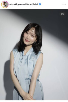山下美月「撮り直さなきゃ！となりました」新しい宣材写真を公開…「爽やか」ノースリ姿で笑顔