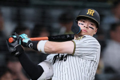 佐藤輝明、史上9人目の三冠王 .306(539-165) 39本 106打点 OPS.991