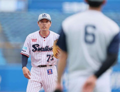 【ヤクルト】坪井智哉＆寺内崇幸両コーチの退団を発表