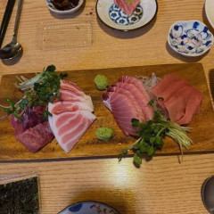韓国人「日本式マグロと韓国式マグロの違いがこちら‥日本人が絶対しない食べ方に驚きの声」→「韓国式は美味しいのに‥（ﾌﾞﾙﾌﾞﾙ」