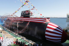 海自の最新鋭潜水艦たいげい型7番艦「しょうげい」が三菱重工神戸造船所で進水…戦後32隻目！