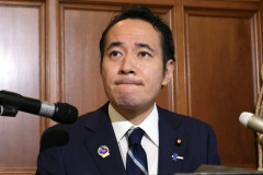 【速報】簗和生農水大臣、鈴木宗男に怒られて予算カット発言を謝罪ｗｗｗｗｗｗｗｗ