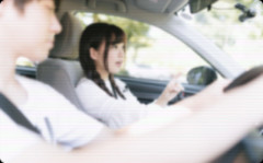 ドライブ中に彼女が「買いたいものがある」と言うから近くのイオンに車を走らせたら「イオンｗｗｗ貧乏家族かっｗ」とか言い出して…