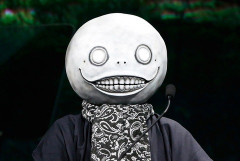 【朗報】ヨコオタロウ氏「もう一生分稼いだけどボケ防止の為に仕方なく働いてる」