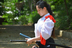 数々の死闘を潜り抜けてきた伝説の女さんが発見される