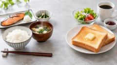 【育児】朝食はパンとご飯、どっちが正解？ 東北大の研究でわかった朝食とIQの関係